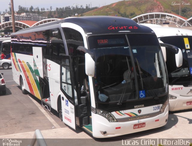 Grutas Turismo 3200 na cidade de Aparecida, São Paulo, Brasil, por Lucas Cirilo. Número da foto: #4538103.