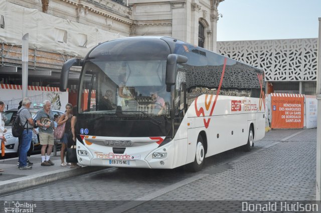 TransGironde 1426 na cidade de Bordeaux, Gironde, Nouvelle-Aquitaine, França, por Donald Hudson. Número da foto: #4501140.