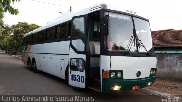 Ônibus Particulares 1530 na cidade de Piranhas, Goiás, Brasil, por Carlos Alexsandro Sousa Morais. ID da foto: 4544207.