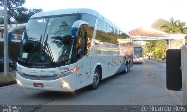 Top Line Turismo 2200 na cidade de Petrópolis, Rio de Janeiro, Brasil, por Zé Ricardo Reis. Número da foto: #4544330.