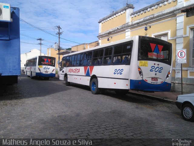 Viação Princesa da Serra 202 na cidade de Valença, Rio de Janeiro, Brasil, por Matheus Ângelo Souza e Silva. ID da foto: 4543906.