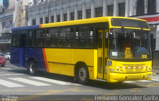 Autotransportes Raro SJB 12256 na cidade de Alto Paraíso de Goiás, Goiás, Brasil, por Fernando Gonzalez Garita. Número da foto: #4549708.