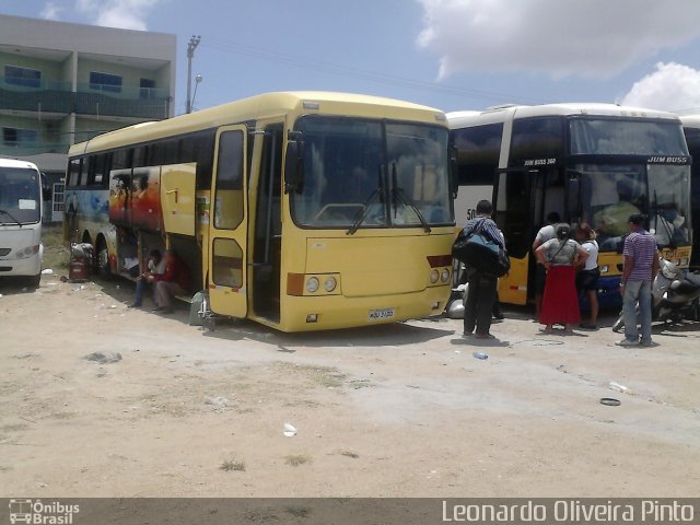 PH Tur 3100 na cidade de Caruaru, Pernambuco, Brasil, por Leon Oliver. Número da foto: #4555170.