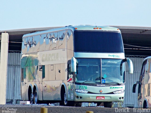 Viação Garcia 7176 na cidade de Londrina, Paraná, Brasil, por Derick  Trajano. Número da foto: #4553156.