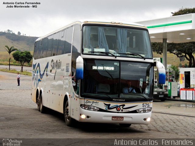 São João Turismo 575 na cidade de João Monlevade, Minas Gerais, Brasil, por Antonio Carlos Fernandes. ID da foto: 4559566.