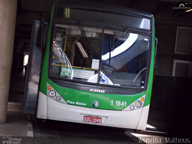 Viação Santa Brígida 1 1841 na cidade de São Paulo, São Paulo, Brasil, por Asprilla Matheus. Número da foto: #4566624.