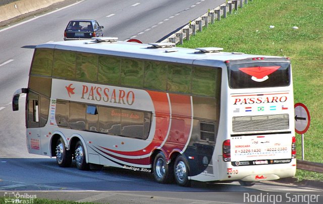 Pássaro Prata Transportadora Turística 2010 na cidade de Aparecida, São Paulo, Brasil, por Rodrigo S. G Busólogo do Brasil. Número da foto: #4568982.