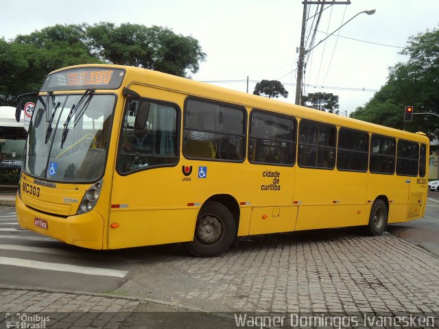 Auto Viação Mercês MC303 na cidade de Curitiba, Paraná, Brasil, por Wagner Domingos Ivanesken. Número da foto: #4568235.