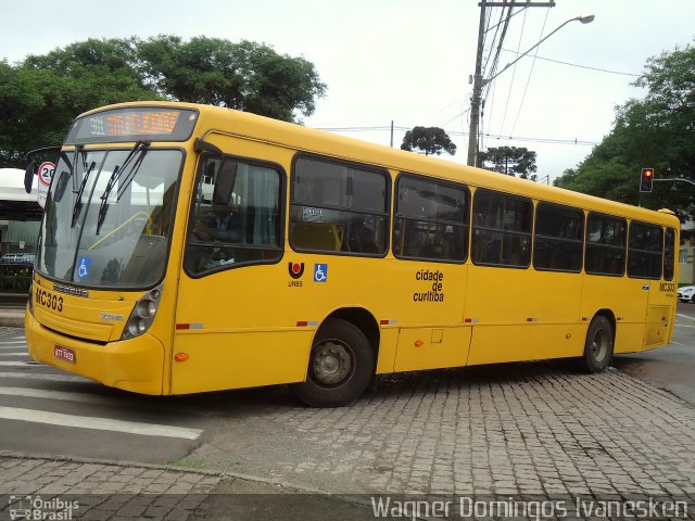 Auto Viação Mercês MC303 na cidade de Curitiba, Paraná, Brasil, por Wagner Domingos Ivanesken. ID da foto: 4568235.