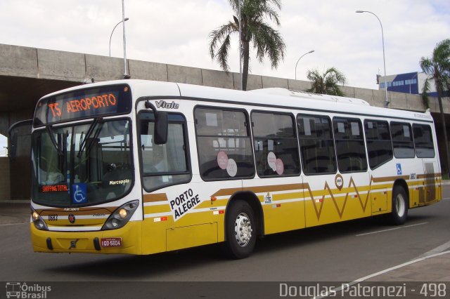 Companhia Carris Porto-Alegrense 0683 na cidade de Porto Alegre, Rio Grande do Sul, Brasil, por Douglas Paternezi. Número da foto: #4505314.