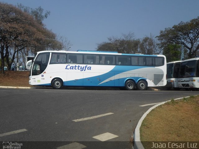 Lattyfa Turismo 1690 na cidade de Belo Horizonte, Minas Gerais, Brasil, por João César Luz. Número da foto: #4507485.
