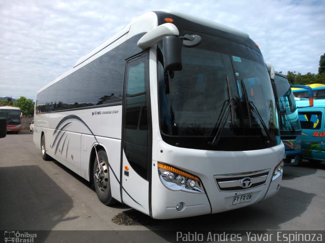 Ônibus Particulares FYFX29 na cidade de , por Pablo Andres Yavar Espinoza. ID da foto: 4511993.