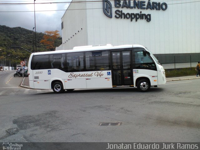 Expressul - Londpart S.A Transportes Urbanos 2000 na cidade de Balneário Camboriú, Santa Catarina, Brasil, por Jonatan Eduardo Jurk Ramos. ID da foto: 4509539.