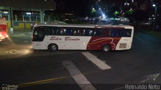 Viação São Bento Ribeirão Preto 1265 na cidade de Ribeirão Preto, São Paulo, Brasil, por Reinaldo Neto. Número da foto: #4513992.