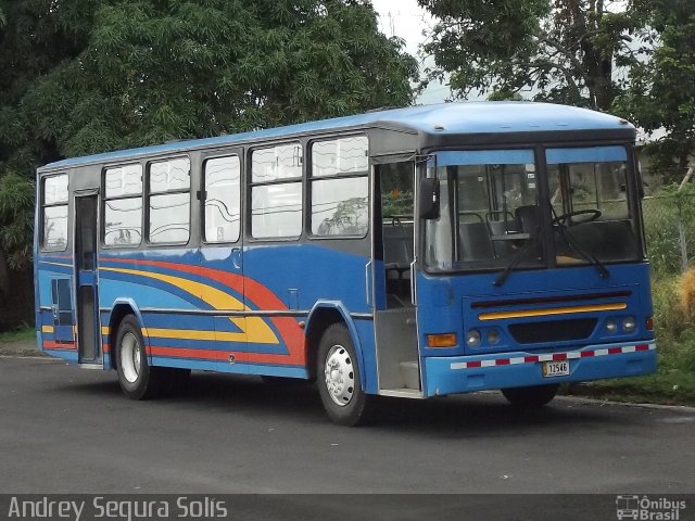 Ônibus Particulares SJB 6946 na cidade de , por Andrey Segura Solís. ID da foto: 4515742.