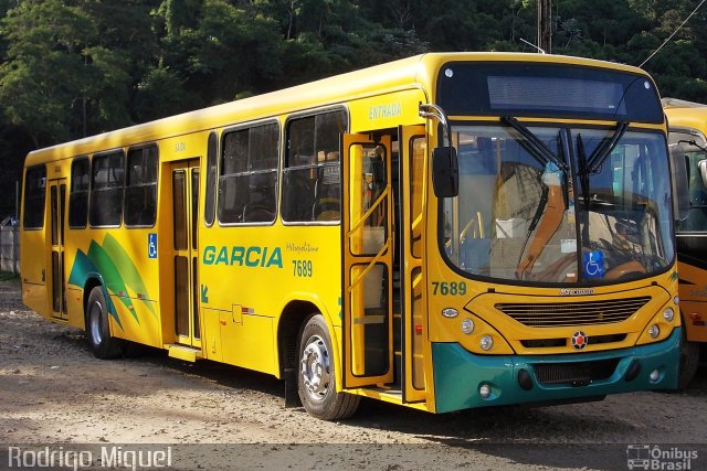 Viação Garcia 7689 na cidade de Duque de Caxias, Rio de Janeiro, Brasil, por Rodrigo Miguel. Número da foto: #4518647.