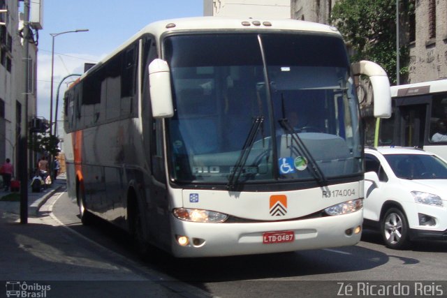 Viação Cidade do Aço RJ 174.004 na cidade de Rio de Janeiro, Rio de Janeiro, Brasil, por Zé Ricardo Reis. Número da foto: #4573827.