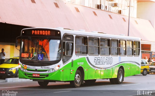 Expresso Real Rio RJ 133.107 na cidade de Rio de Janeiro, Rio de Janeiro, Brasil, por Ricardo Luiz. ID da foto: 4596882.