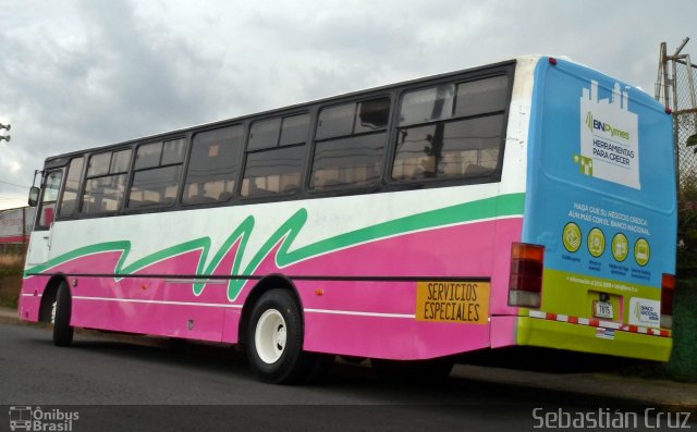 Ônibus Particulares SJB 7815 na cidade de , por Sebastián Cruz. ID da foto: 4596891.