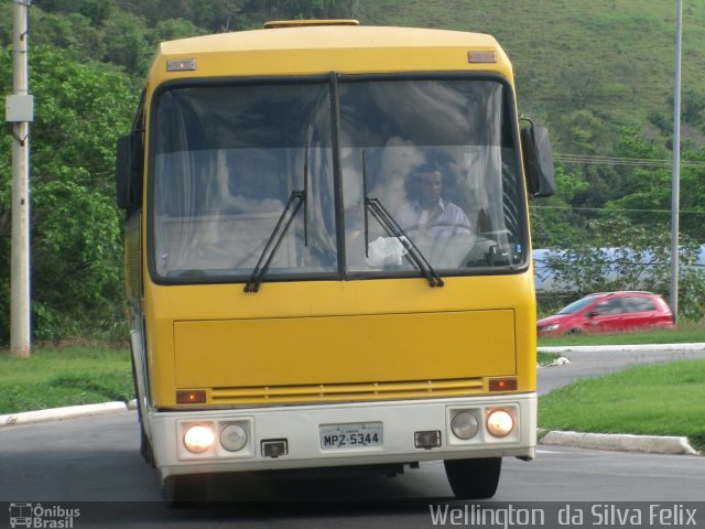 Ônibus Particulares 5344 na cidade de Viana, Espírito Santo, Brasil, por Wellington  da Silva Felix. ID da foto: 4600406.