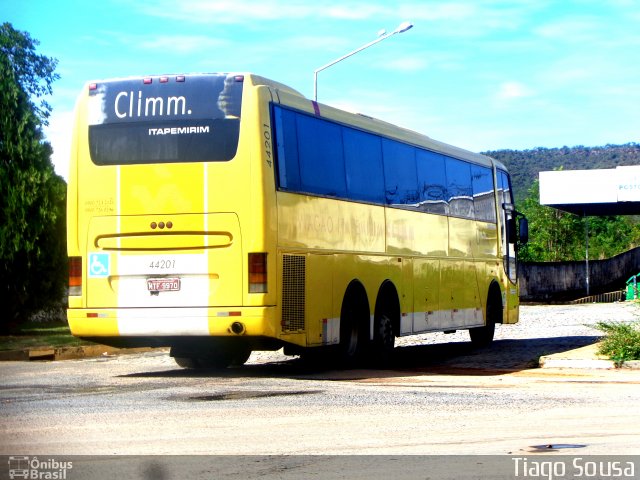 Viação Itapemirim 44201 na cidade de Barreiras, Bahia, Brasil, por Tiago Tiaguinho. Número da foto: #4599860.