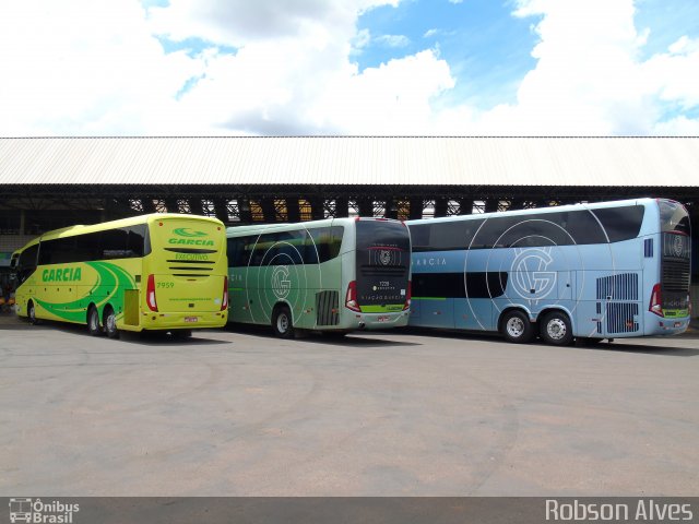 Viação Garcia 7959 na cidade de Paranavaí, Paraná, Brasil, por Robson Alves. ID da foto: 4607900.