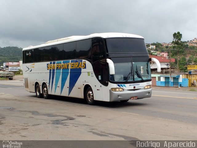 Sem Fronteiras Turismo 1250 na cidade de Conselheiro Lafaiete, Minas Gerais, Brasil, por Rodrigo  Aparecido. Número da foto: #4611795.