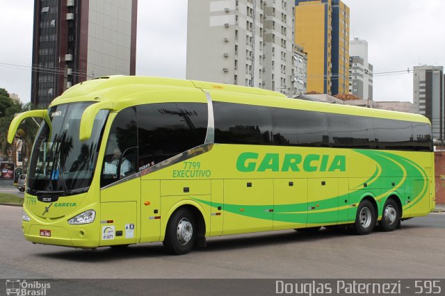 Viação Garcia 7799 na cidade de Curitiba, Paraná, Brasil, por Douglas Paternezi. Número da foto: #4612363.