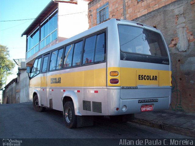 Escolares 8407 na cidade de Belo Horizonte, Minas Gerais, Brasil, por Allan de Paula  da Cruz Moreira. ID da foto: 4614871.