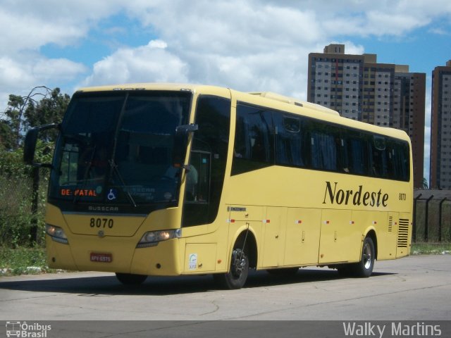 Viação Nordeste 8070 na cidade de Natal, Rio Grande do Norte, Brasil, por Walky Martins Nascimento. Número da foto: #4577378.
