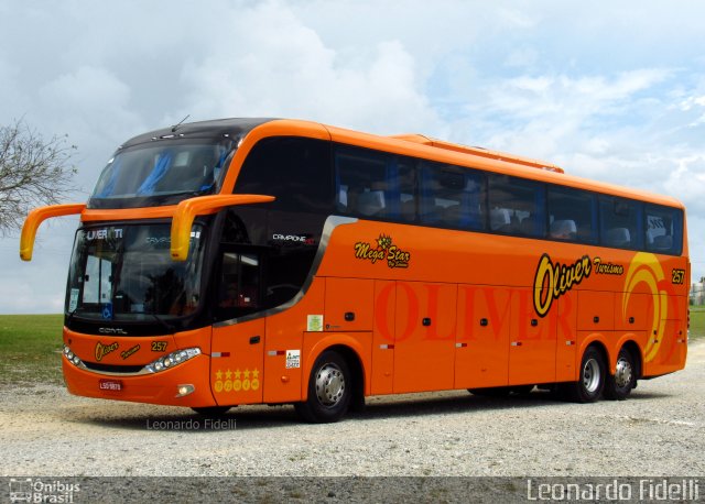 Oliver Turismo 257 na cidade de São Paulo, São Paulo, Brasil, por Leonardo Fidelli. Número da foto: #4578087.