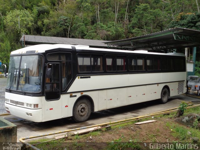 Empresa Gontijo de Transportes 9690 na cidade de Manhuaçu, Minas Gerais, Brasil, por Gilberto Martins. ID da foto: 4619603.