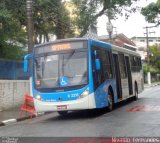 TUPI - Transportes Urbanos Piratininga 6 2215 na cidade de São Paulo, São Paulo, Brasil, por Nivaldo  Fernandes. Número da foto: #:id.