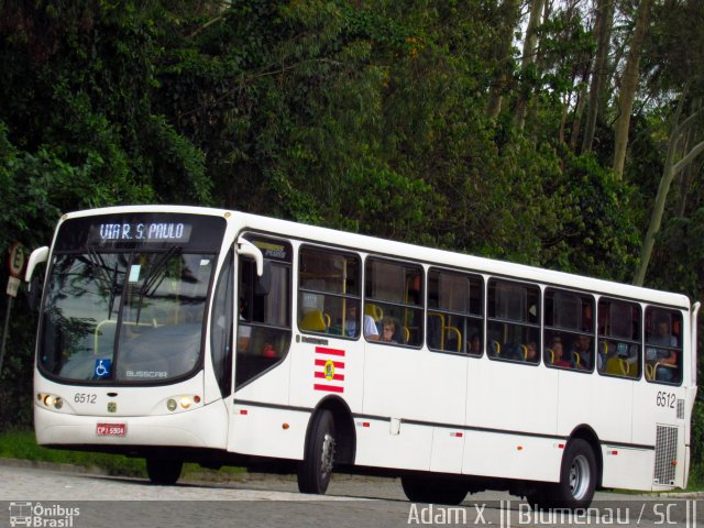 Viação Piracicabana Blumenau 6512 na cidade de Blumenau, Santa Catarina, Brasil, por Adam Xavier Rodrigues Lima. Número da foto: #4634081.