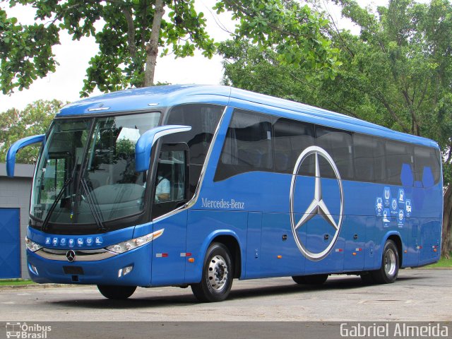 Mercedes-Benz  na cidade de Rio de Janeiro, Rio de Janeiro, Brasil, por Gabriel Almeida. ID da foto: 4633485.