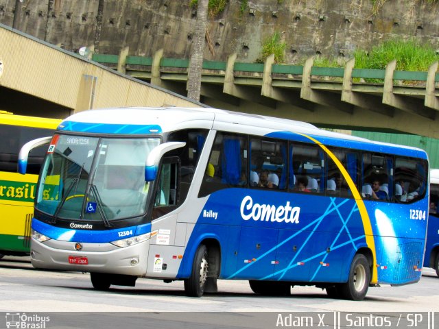 Viação Cometa 12304 na cidade de Santos, São Paulo, Brasil, por Adam Xavier Rodrigues Lima. Número da foto: #4634078.