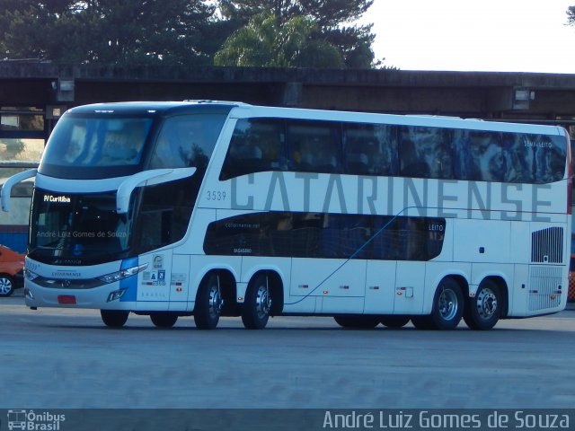 Auto Viação Catarinense 3539 na cidade de Curitiba, Paraná, Brasil, por André Luiz Gomes de Souza. Número da foto: #4637845.