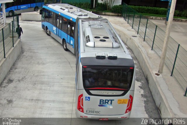 Transportes Santa Maria E39810C na cidade de Rio de Janeiro, Rio de Janeiro, Brasil, por Zé Ricardo Reis. ID da foto: 4641598.