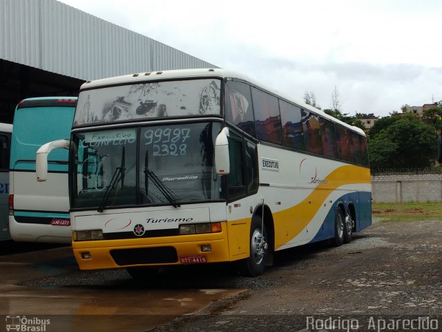 Ônibus Particulares 4415 na cidade de Conselheiro Lafaiete, Minas Gerais, Brasil, por Rodrigo  Aparecido. Número da foto: #4642697.