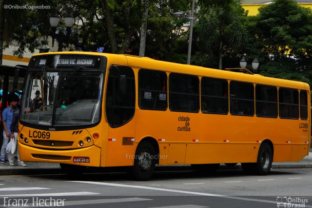 Araucária Transportes Coletivos LC069 na cidade de Curitiba, Paraná, Brasil, por Franz Hecher. Número da foto: #4578850.