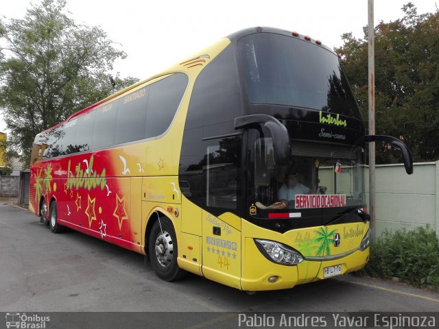 Buses Interbus 44 na cidade de Santa Cruz, Colchagua, Libertador General Bernardo O'Higgins, Chile, por Pablo Andres Yavar Espinoza. ID da foto: 4645301.