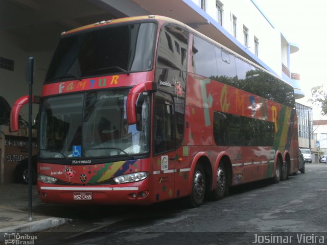 Famtur Turismo 21000 na cidade de Curvelo, Minas Gerais, Brasil, por Josimar Vieira. ID da foto: 4582571.