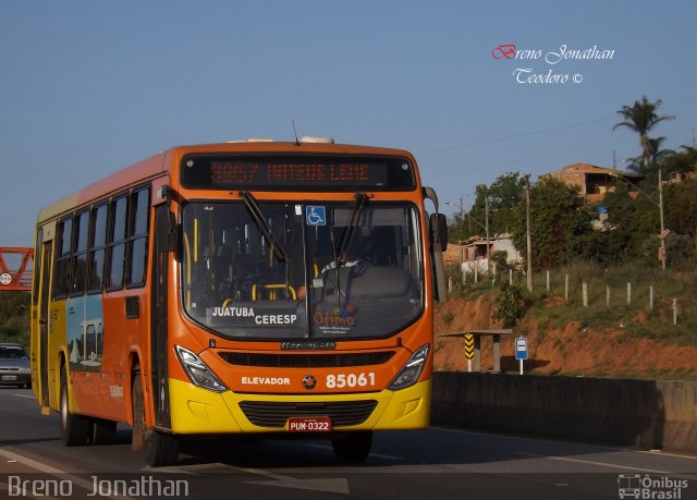 Transjuatuba > Stilo Transportes 85061 na cidade de Mateus Leme, Minas Gerais, Brasil, por Breno  Jonathan. Número da foto: #4584383.