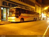 Ônibus Particulares 485 na cidade de Oliveira, Minas Gerais, Brasil, por João César Luz. ID da foto: :id.