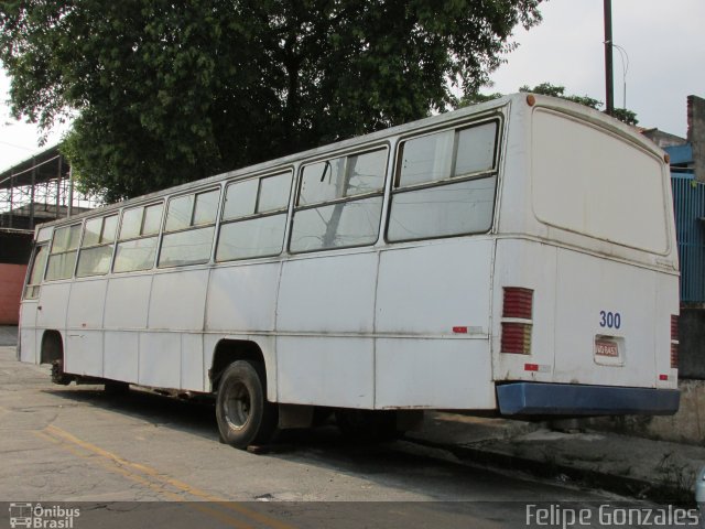 Sucata e Desmanches 300 na cidade de Osasco, São Paulo, Brasil, por Felipe Gonzales. ID da foto: 4587416.