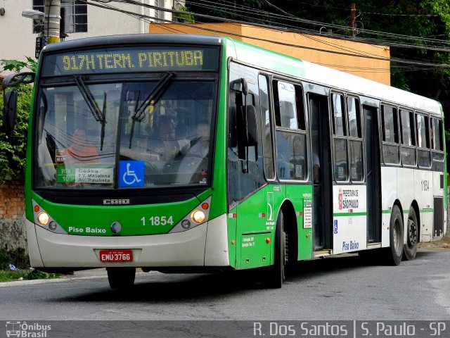 Viação Santa Brígida 1 1854 na cidade de São Paulo, São Paulo, Brasil, por Rafael Santos. ID da foto: 4589734.