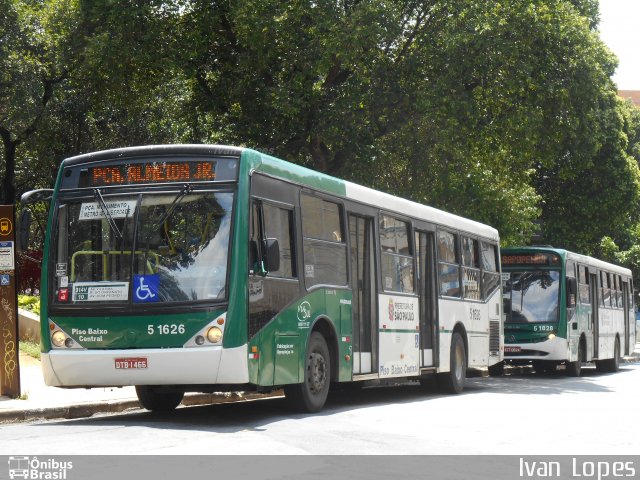 Via Sul Transportes Urbanos 5 1626 na cidade de São Paulo, São Paulo, Brasil, por Ivan da Silva Lopes. ID da foto: 4589916.