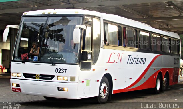 LN Turismo 0237 na cidade de Araxá, Minas Gerais, Brasil, por Lucas Borges . Número da foto: #4594322.