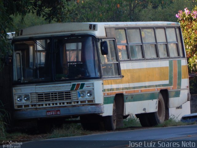 Ônibus Particulares  na cidade de Passa Tempo, Minas Gerais, Brasil, por José Luiz Soares Neto. Número da foto: #4593516.