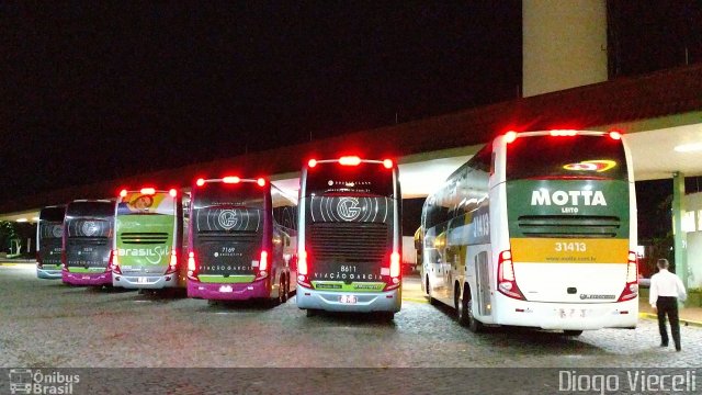 Viação Garcia 8611 na cidade de Santa Cruz do Rio Pardo, São Paulo, Brasil, por Diogo Viec. Número da foto: #4672555.